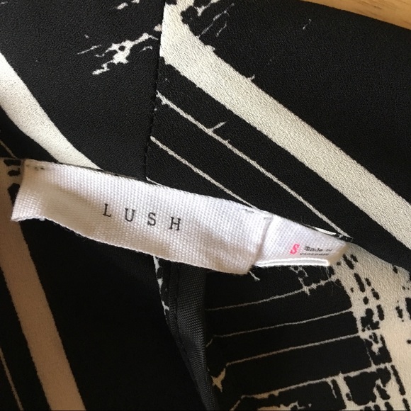 Lush Open Front Blazer - Picture 5 of 5